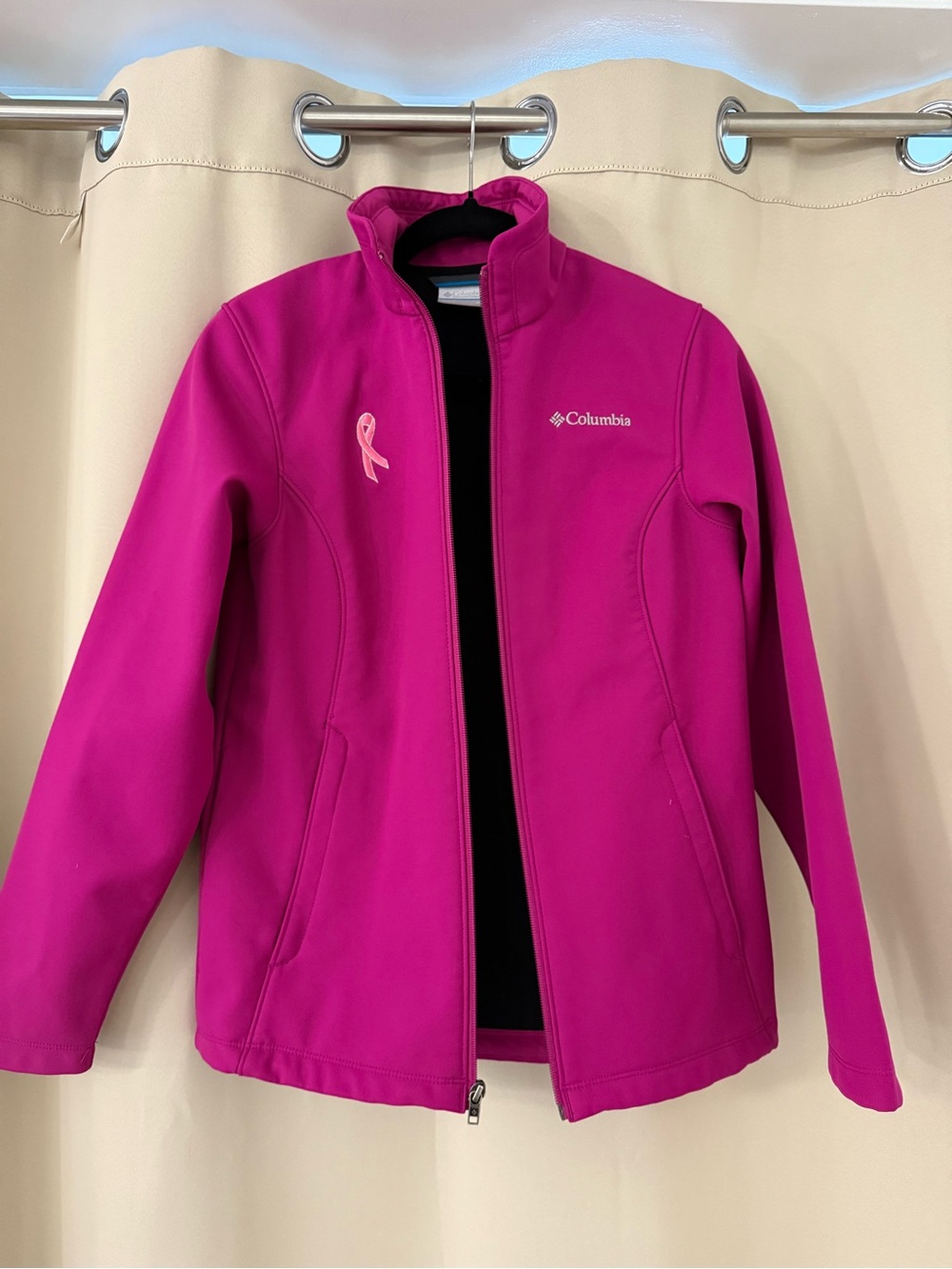 Columbia Limited Edition Breast Cancer Awareness Women’sMagenta Softshell Jacket